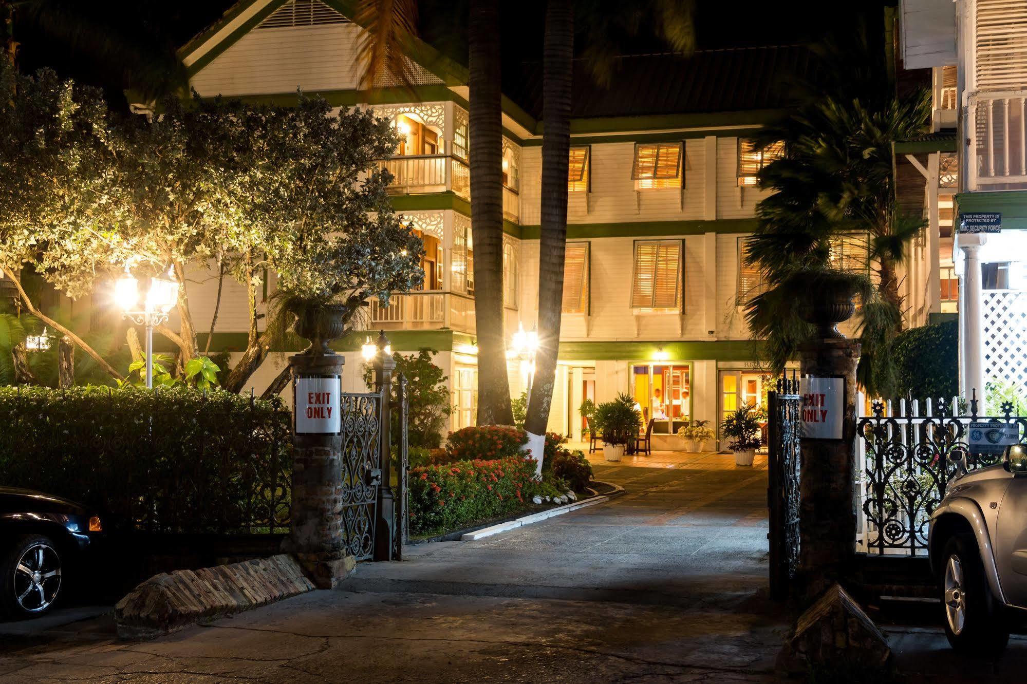 ג'ורג'טאון Cara Lodge Hotel מראה חיצוני תמונה
